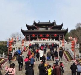 沙河湖北旅游攻略(七月湖北旅游攻略)