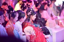 沙河汉服模特兼职(想做汉服模特去哪里找)
