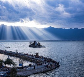 沙河洱海旅游攻略(成都到洱海旅游攻略)