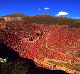 沙河色达旅游攻略(成都到色达旅游攻略)