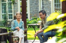 沙河坦言带老伴游遍中国(我和老伴去旅游)