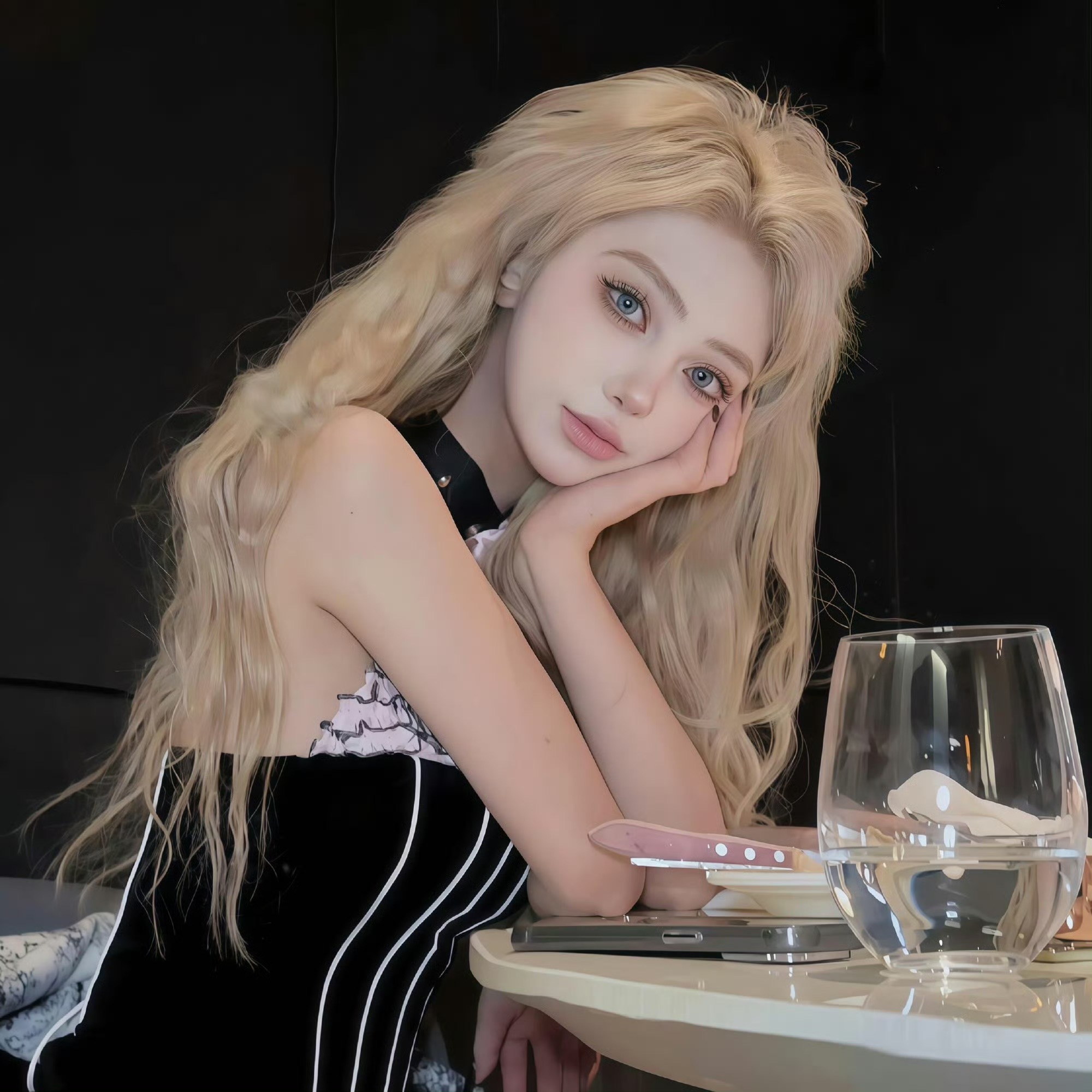 沙河伴游女生晨露的资料