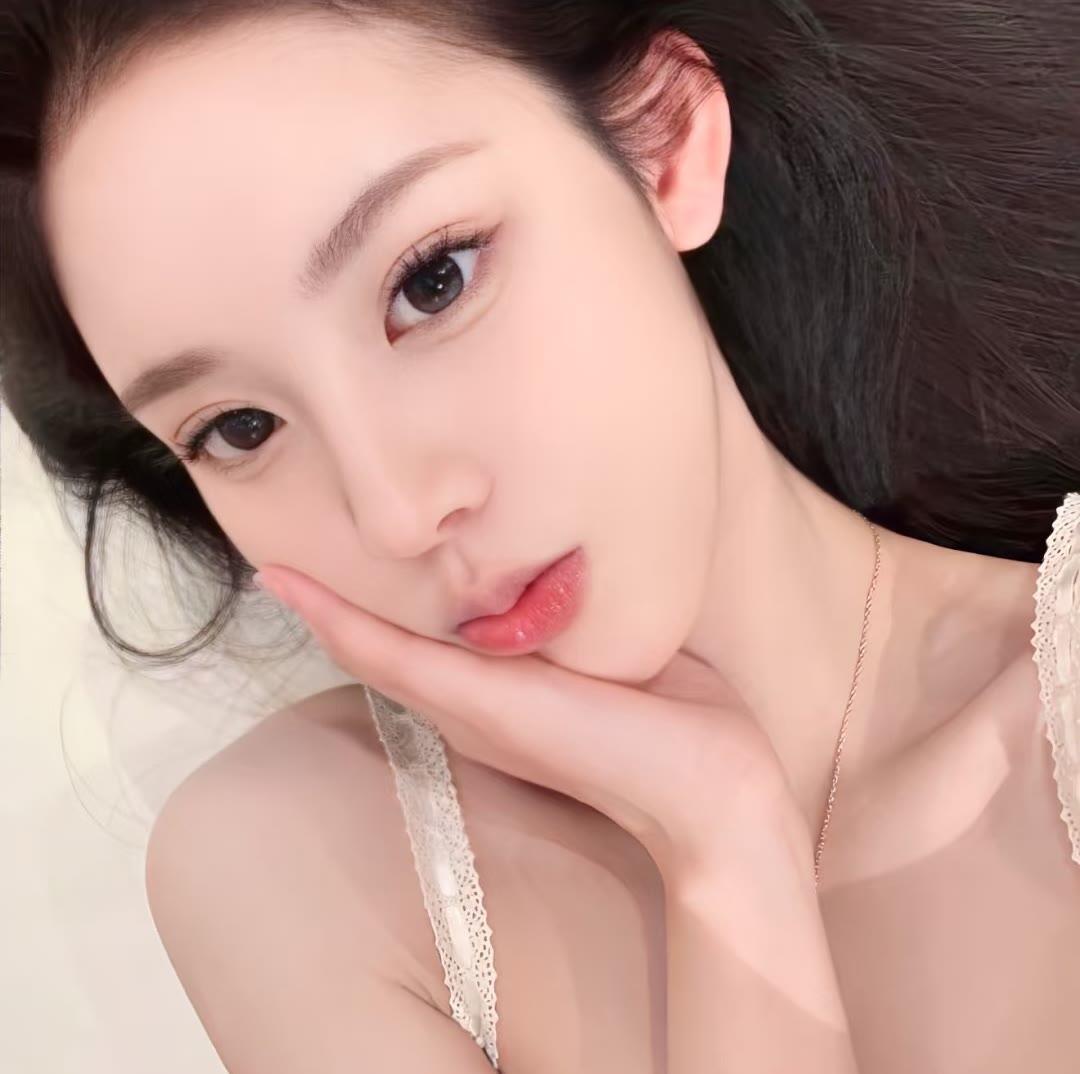 沙河伴游女生佛白易的资料