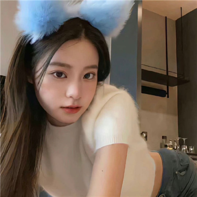 沙河伴游女生苦霞辉