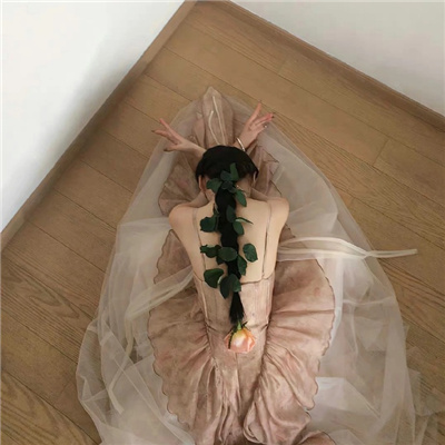 沙河伴游女生其荌的资料