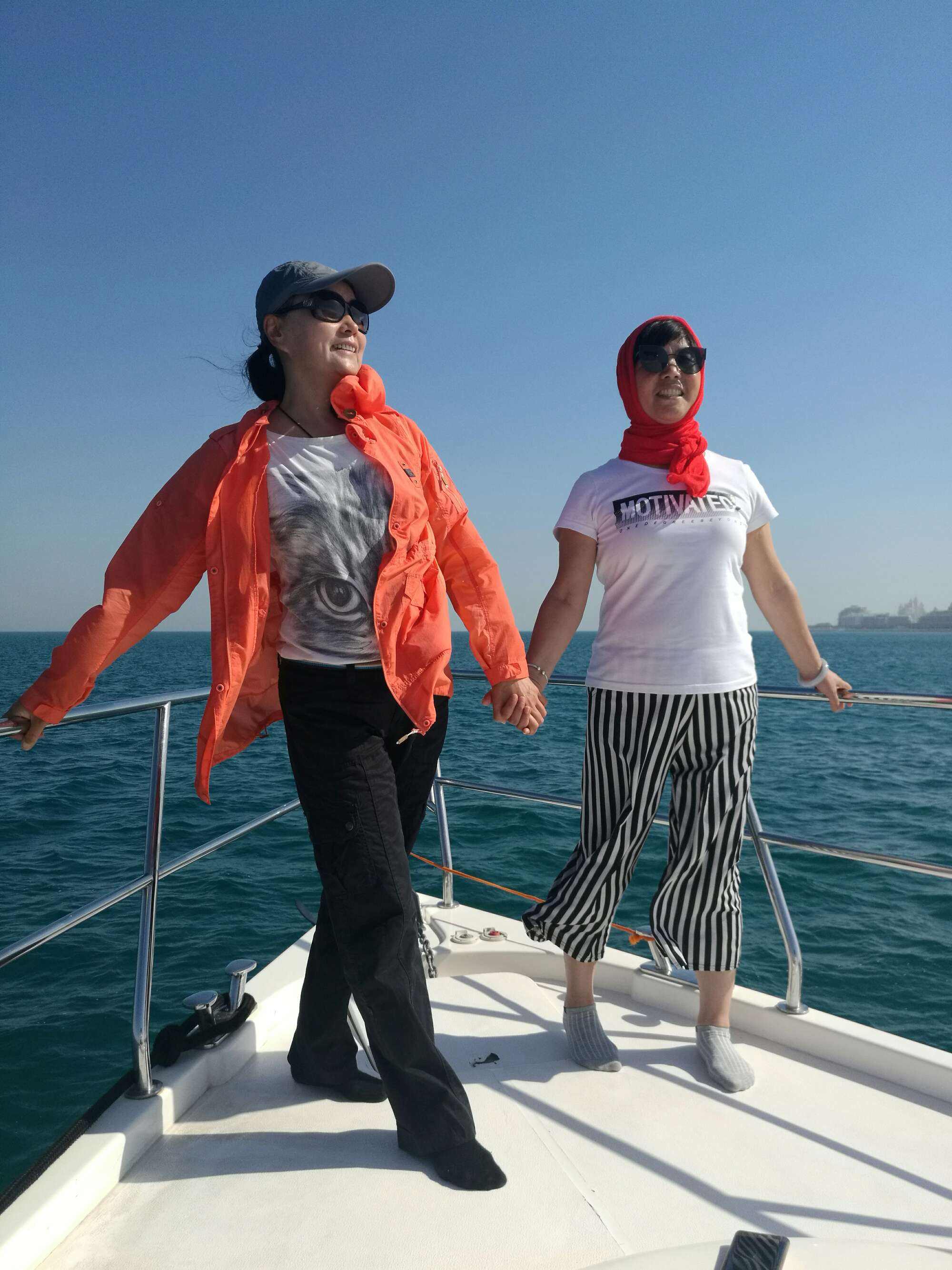 迪拜富家女结伴游中国(迪拜富豪养女)